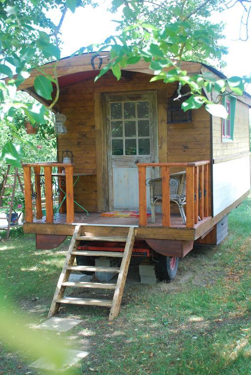 Maison D'Hotes Ainsi Soie T-Il Combovin Zimmer foto